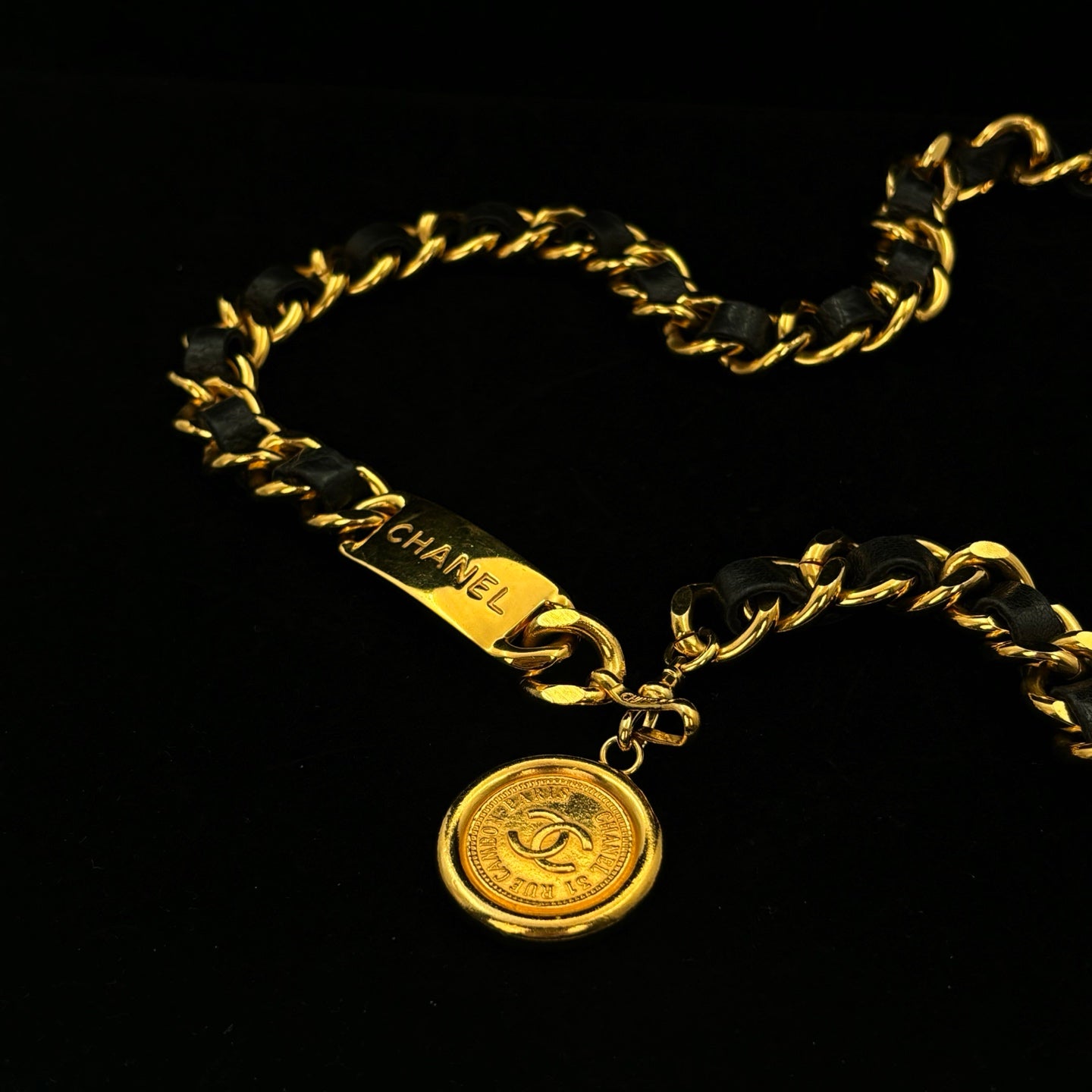 Chanel Black Leather Chain Coin Belt Gold Hardware [Used]