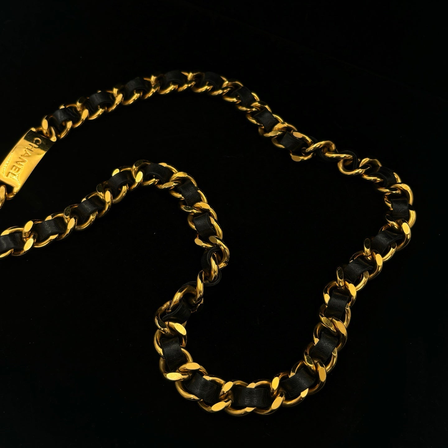 Chanel Black Leather Chain Coin Belt Gold Hardware [Used]