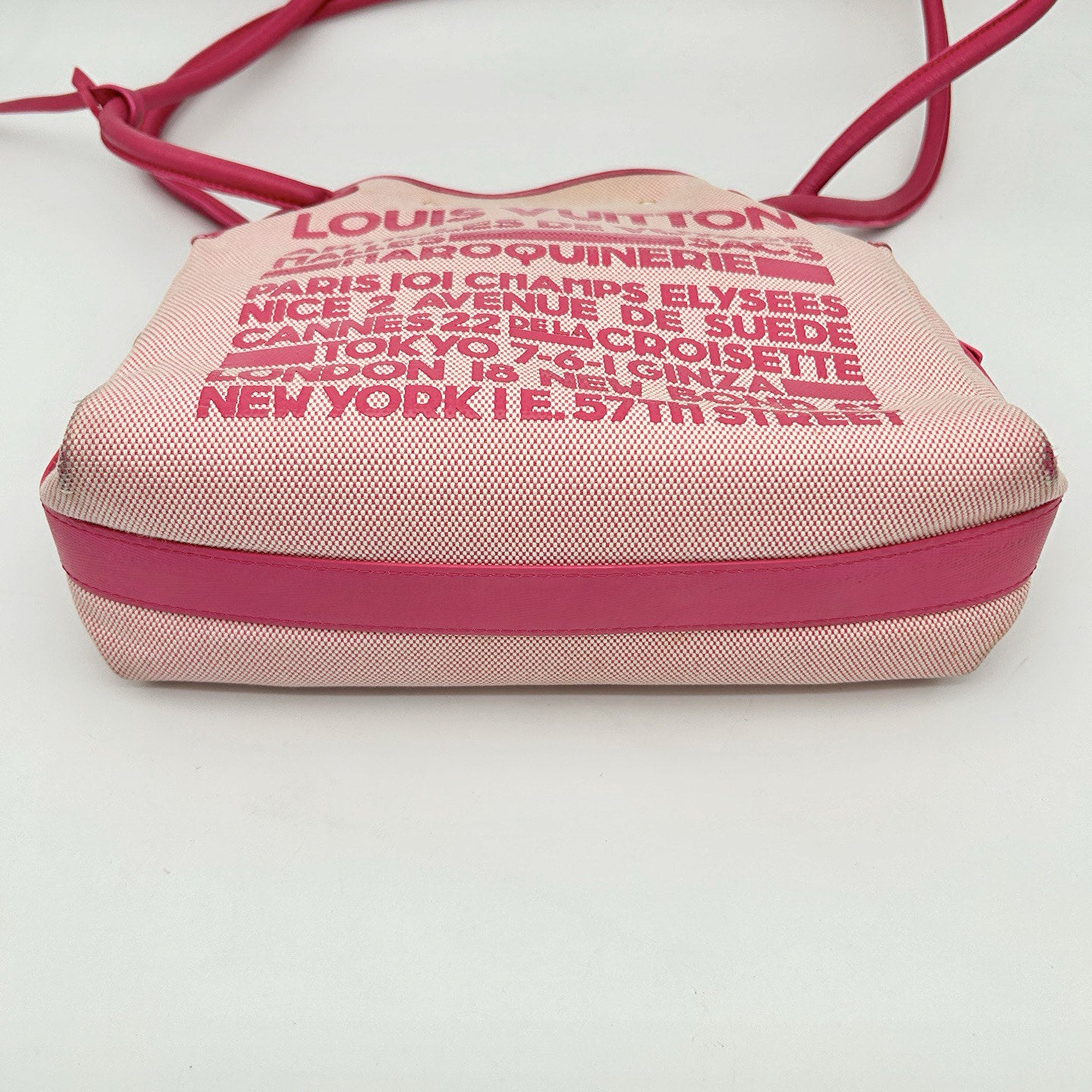 Louis Vuitton Pink Printed Canvas 2009 Spring/Summer Limited Crossbody Shoulder Bag [Used]