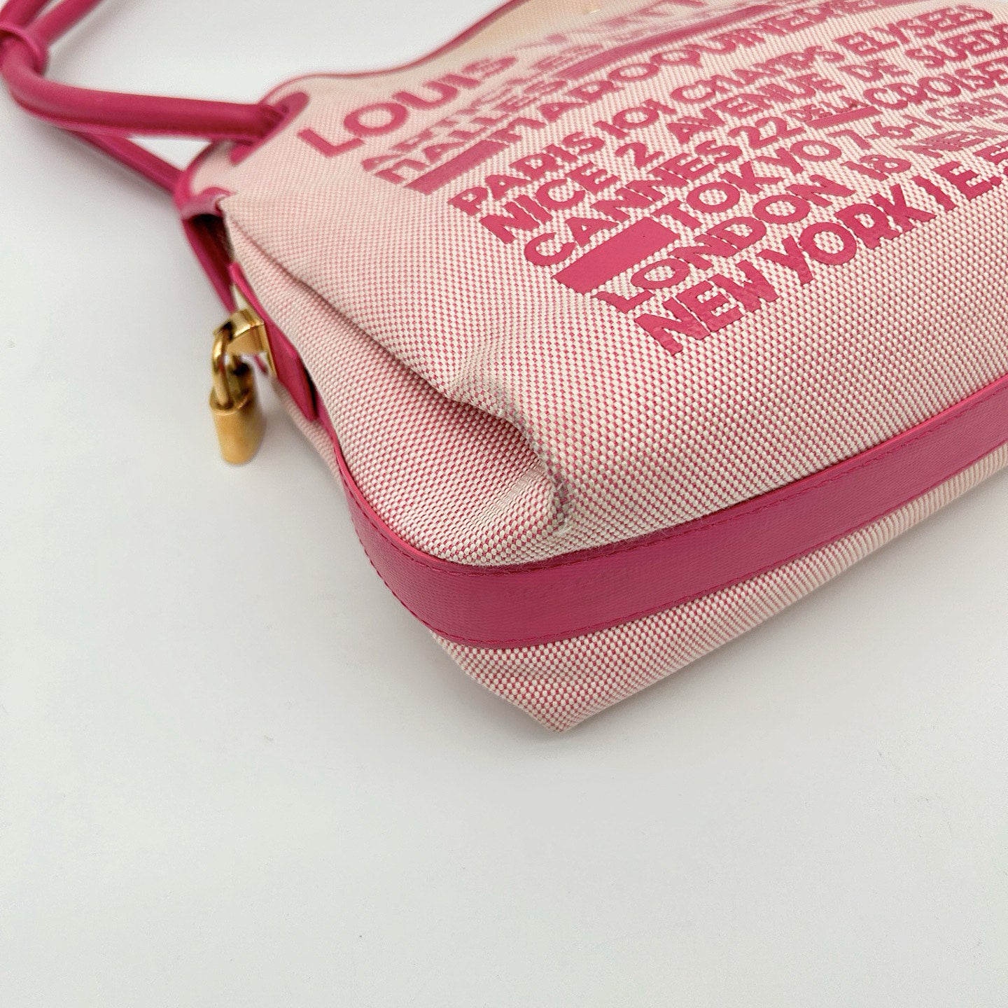 Louis Vuitton Pink Printed Canvas 2009 Spring/Summer Limited Crossbody Shoulder Bag [Used]