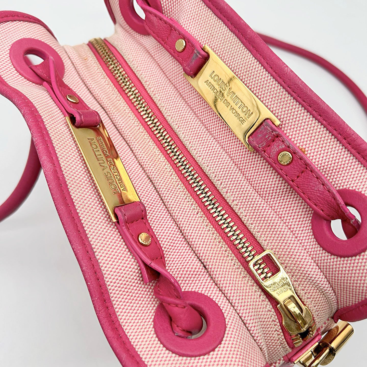 Louis Vuitton Pink Printed Canvas 2009 Spring/Summer Limited Crossbody Shoulder Bag [Used]