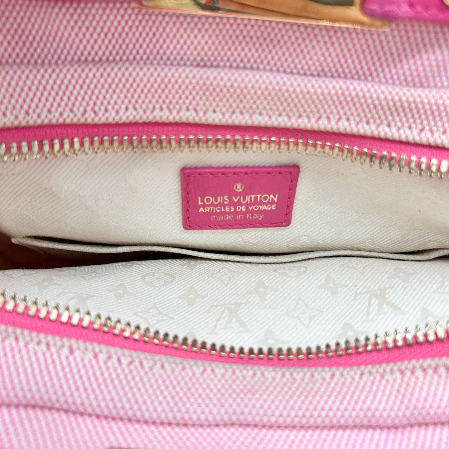 Louis Vuitton Pink Printed Canvas 2009 Spring/Summer Limited Crossbody Shoulder Bag [Used]