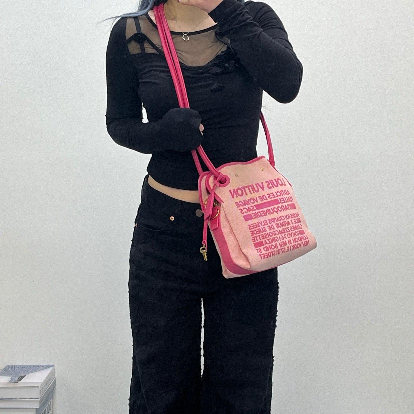 Louis Vuitton Pink Printed Canvas 2009 Spring/Summer Limited Crossbody Shoulder Bag [Used]