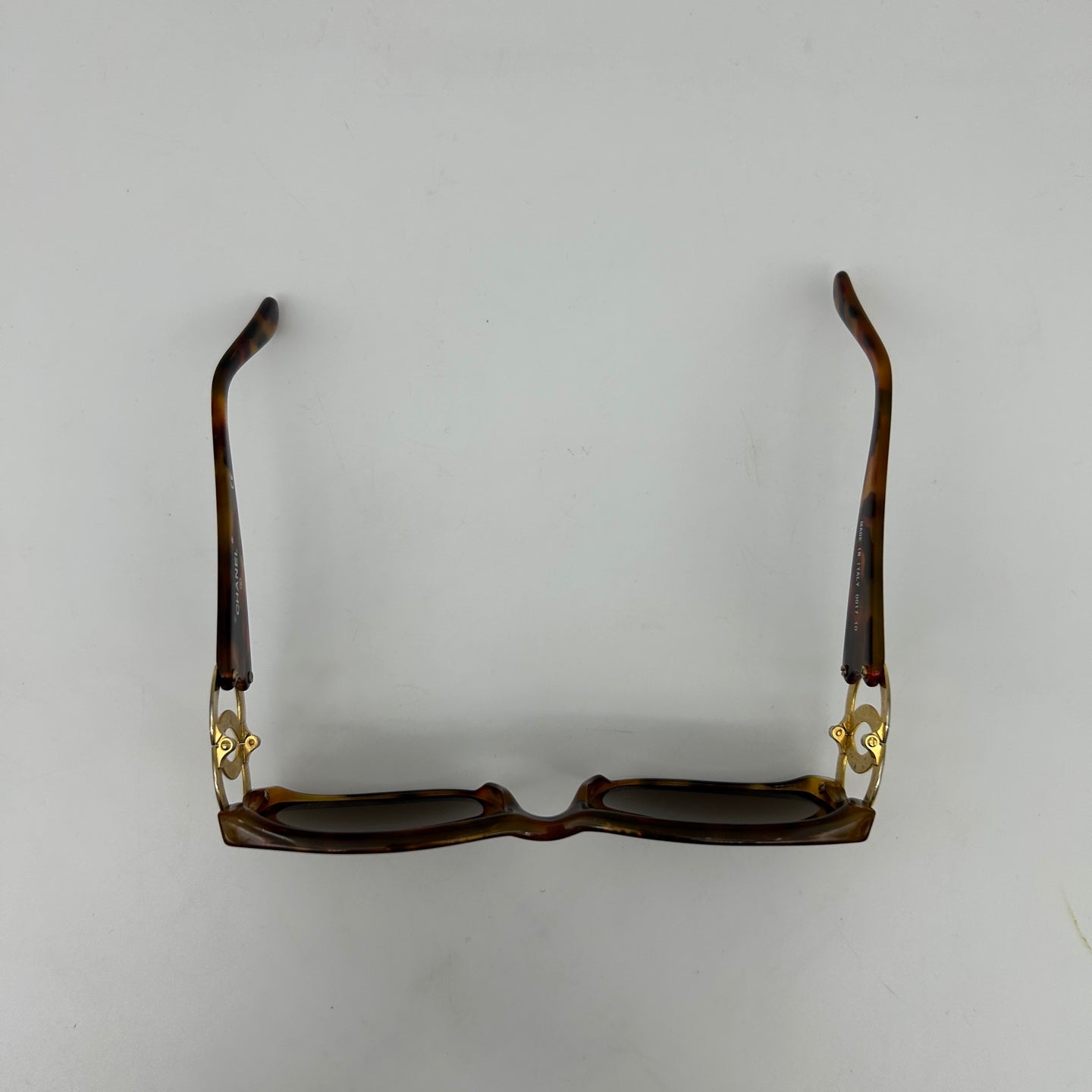 Chanel Brown Tortoiseshell Sunglasses [Used]