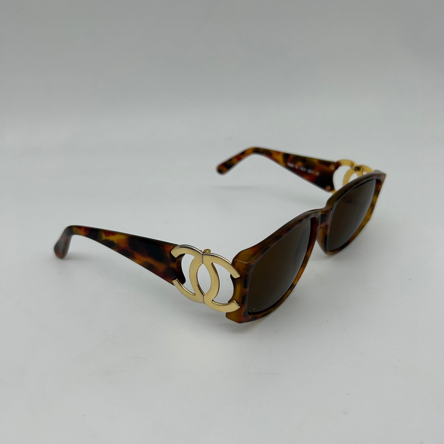Chanel Brown Tortoiseshell Sunglasses [Used]