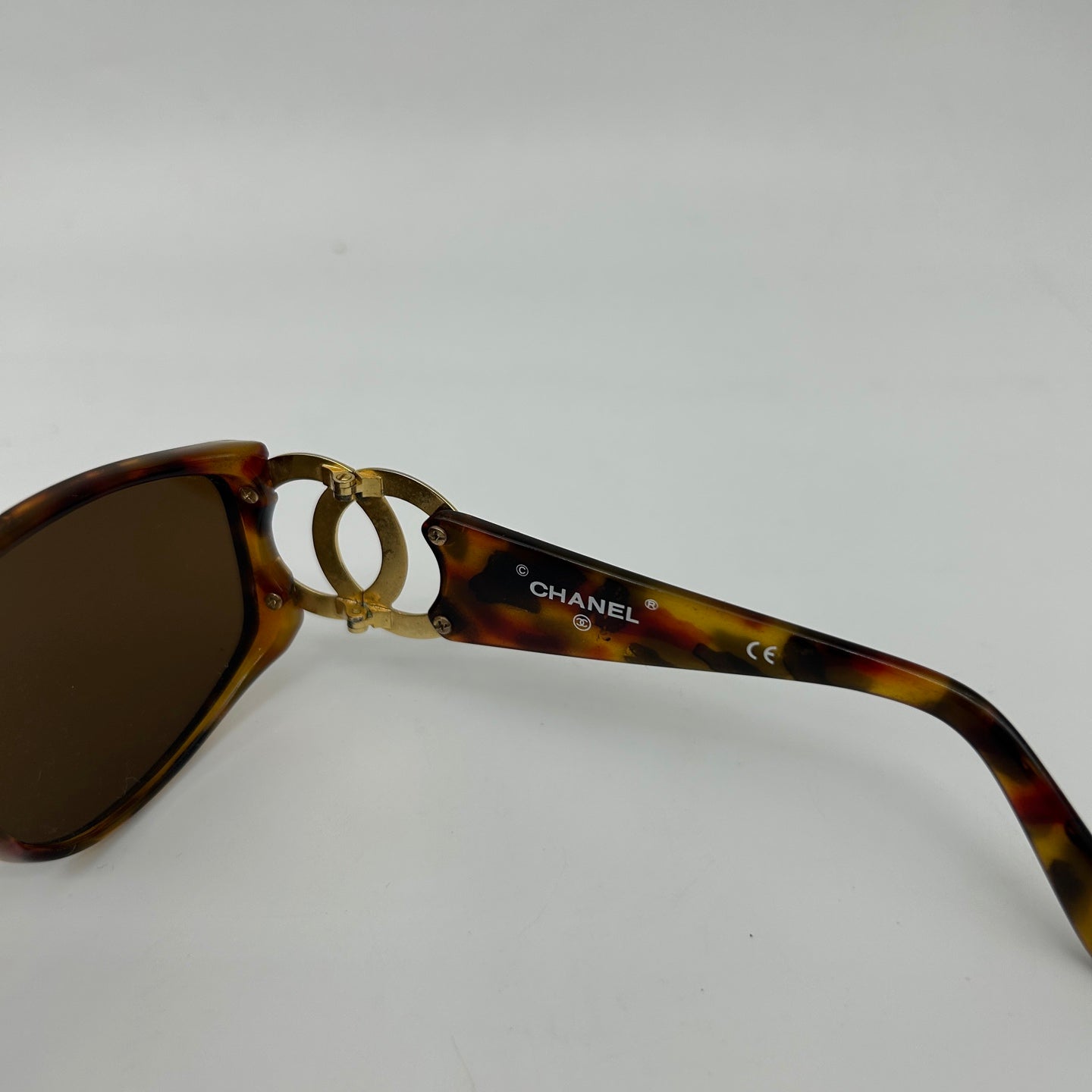 Chanel Brown Tortoiseshell Sunglasses [Used]