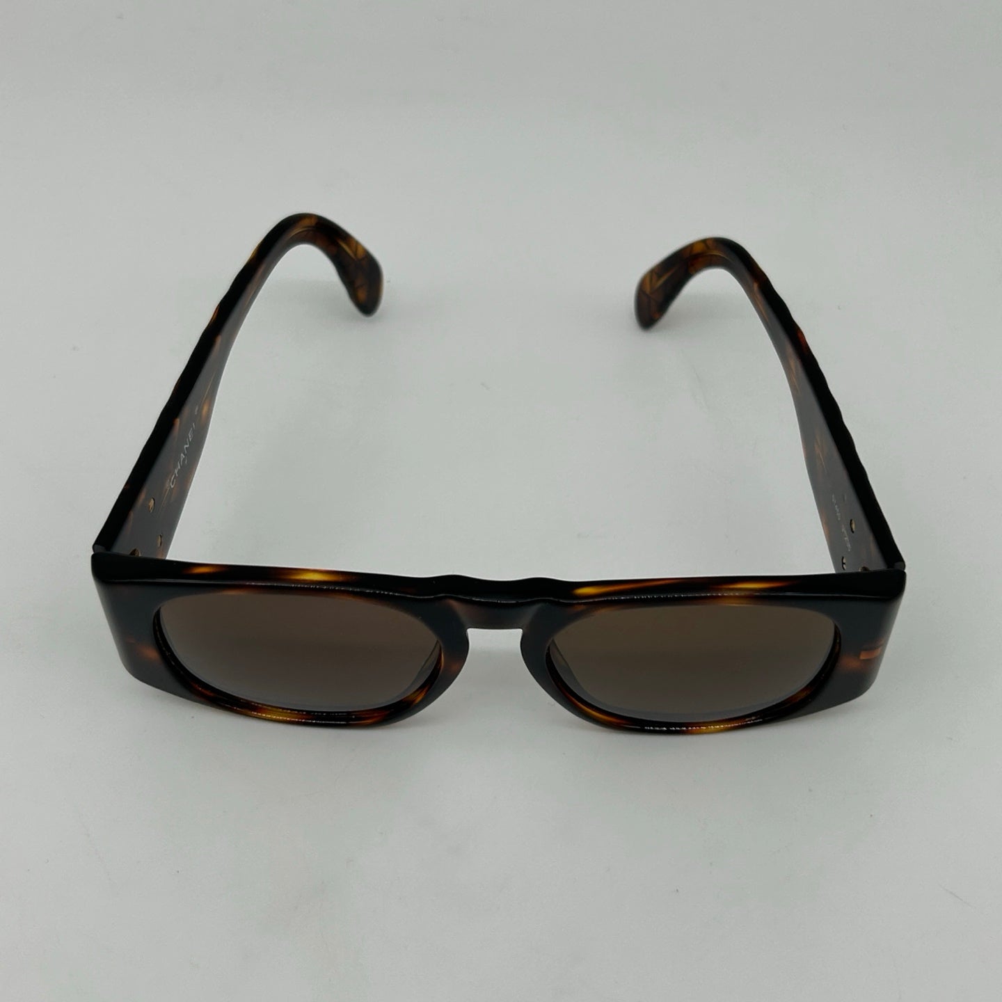 Chanel Brown Tortoiseshell Sunglasses [Used]
