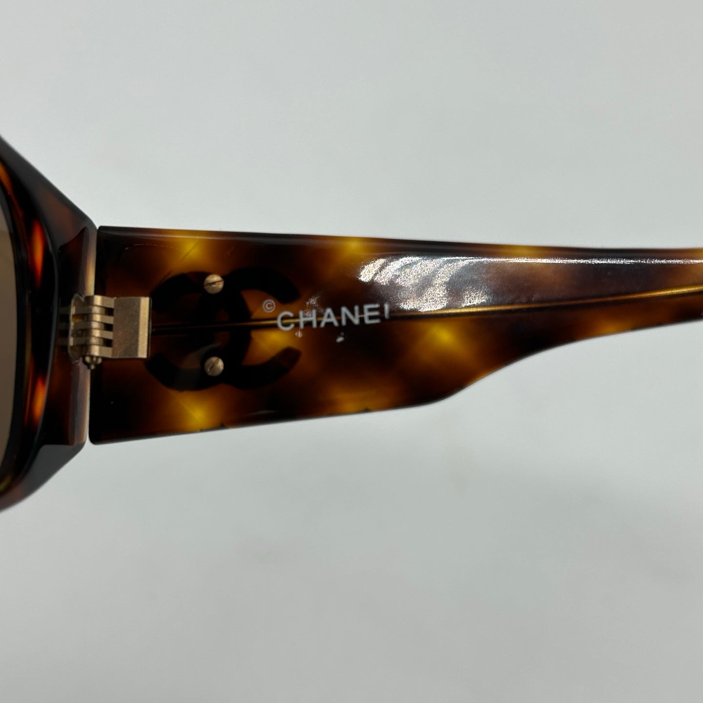 Chanel Brown Tortoiseshell Sunglasses [Used]