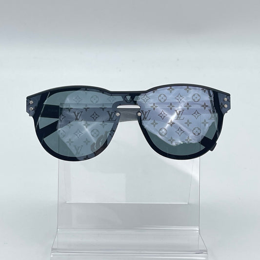 Louis Vuitton Monogram Sunglasses [Used]
