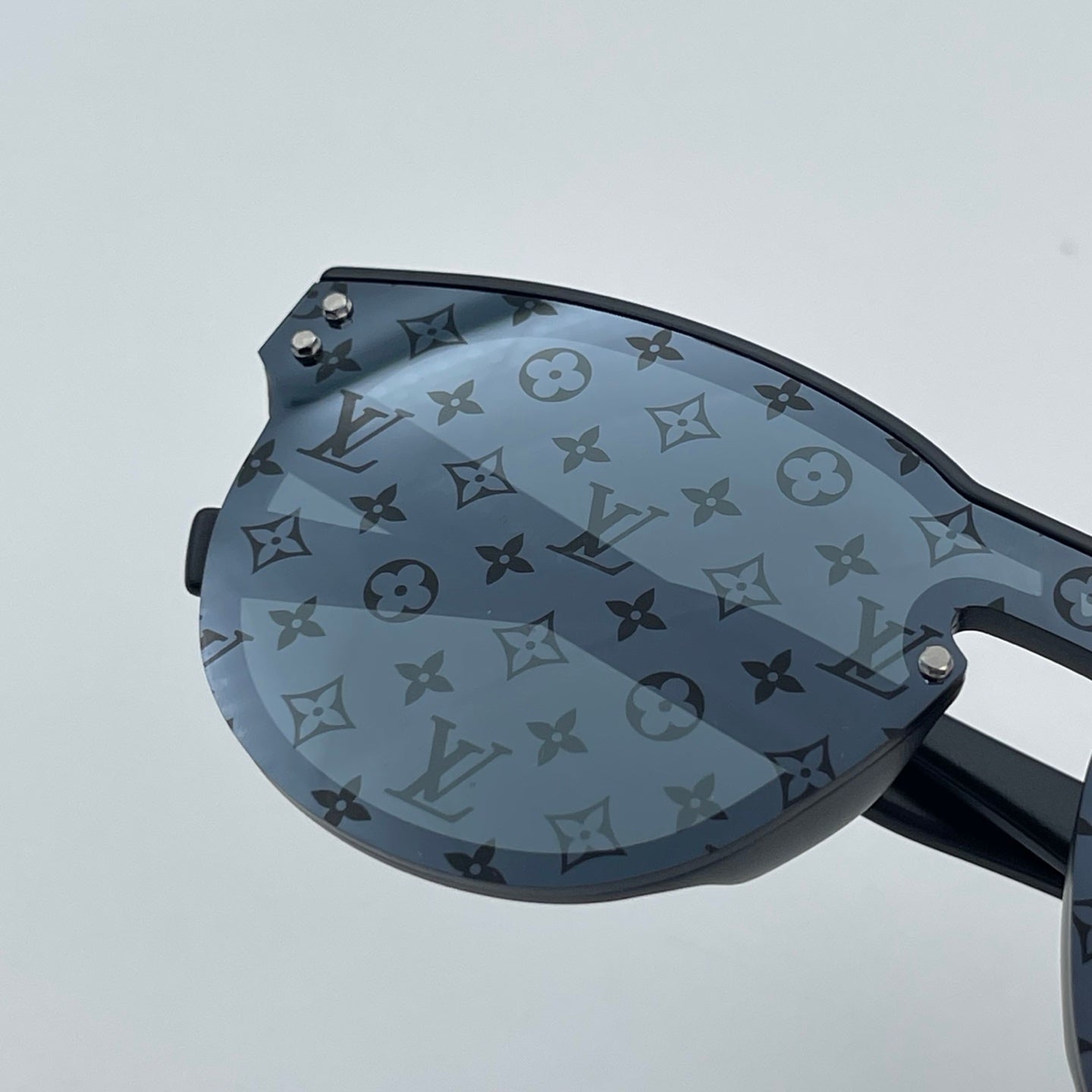 Louis Vuitton Monogram Sunglasses [Used]