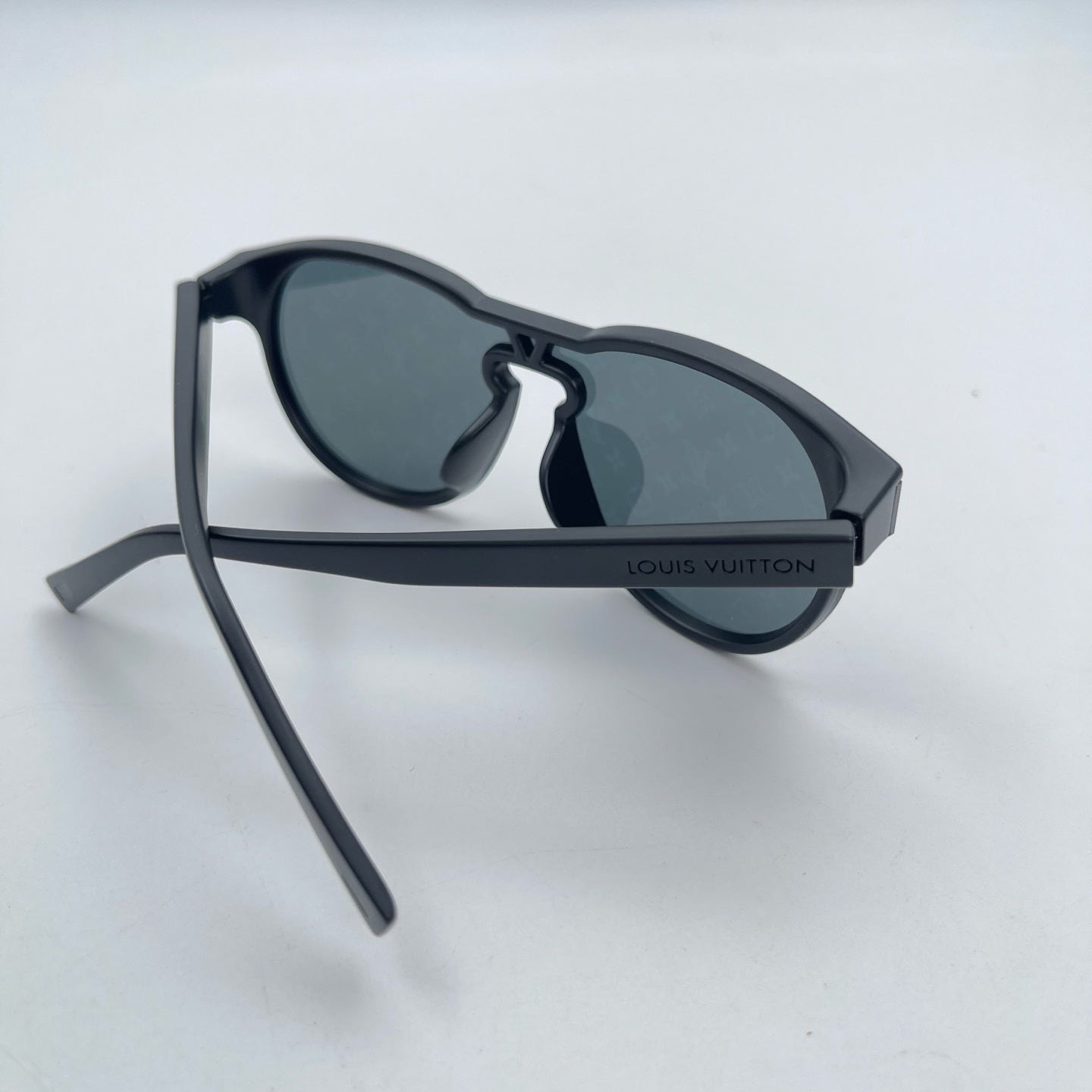 Louis Vuitton Monogram Sunglasses [Used]