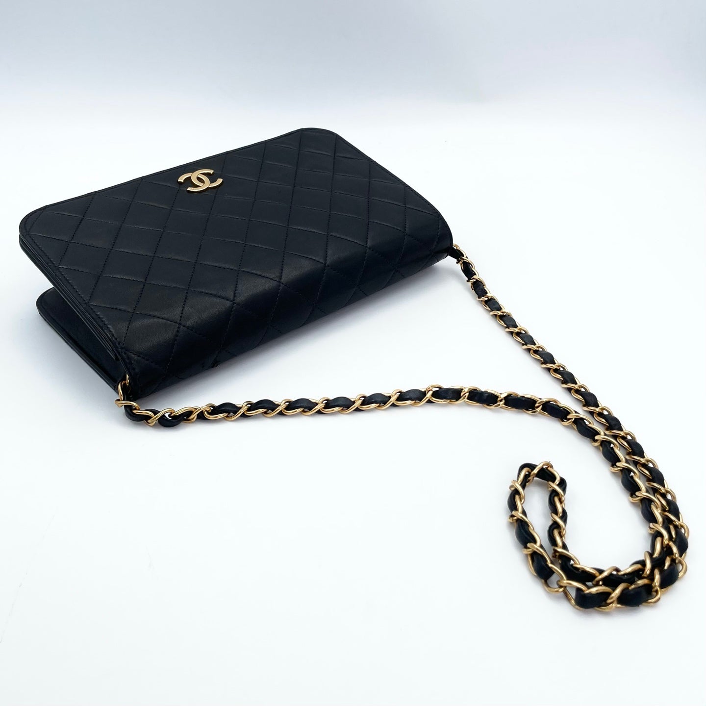 Chanel Black Lambskin Flap Chain Bag [Used]