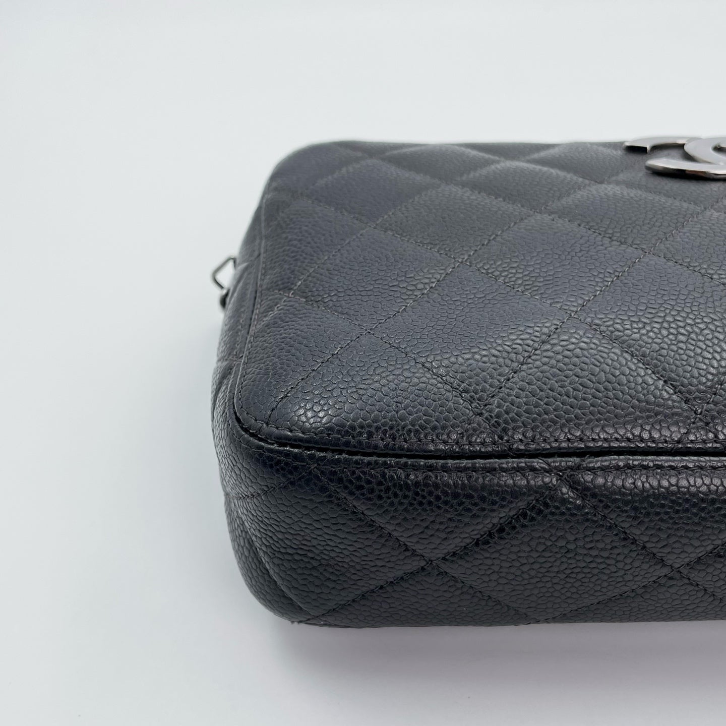 Chanel Black Caviar Leather Chain Shoulder Bag Silver Hardware [Used]