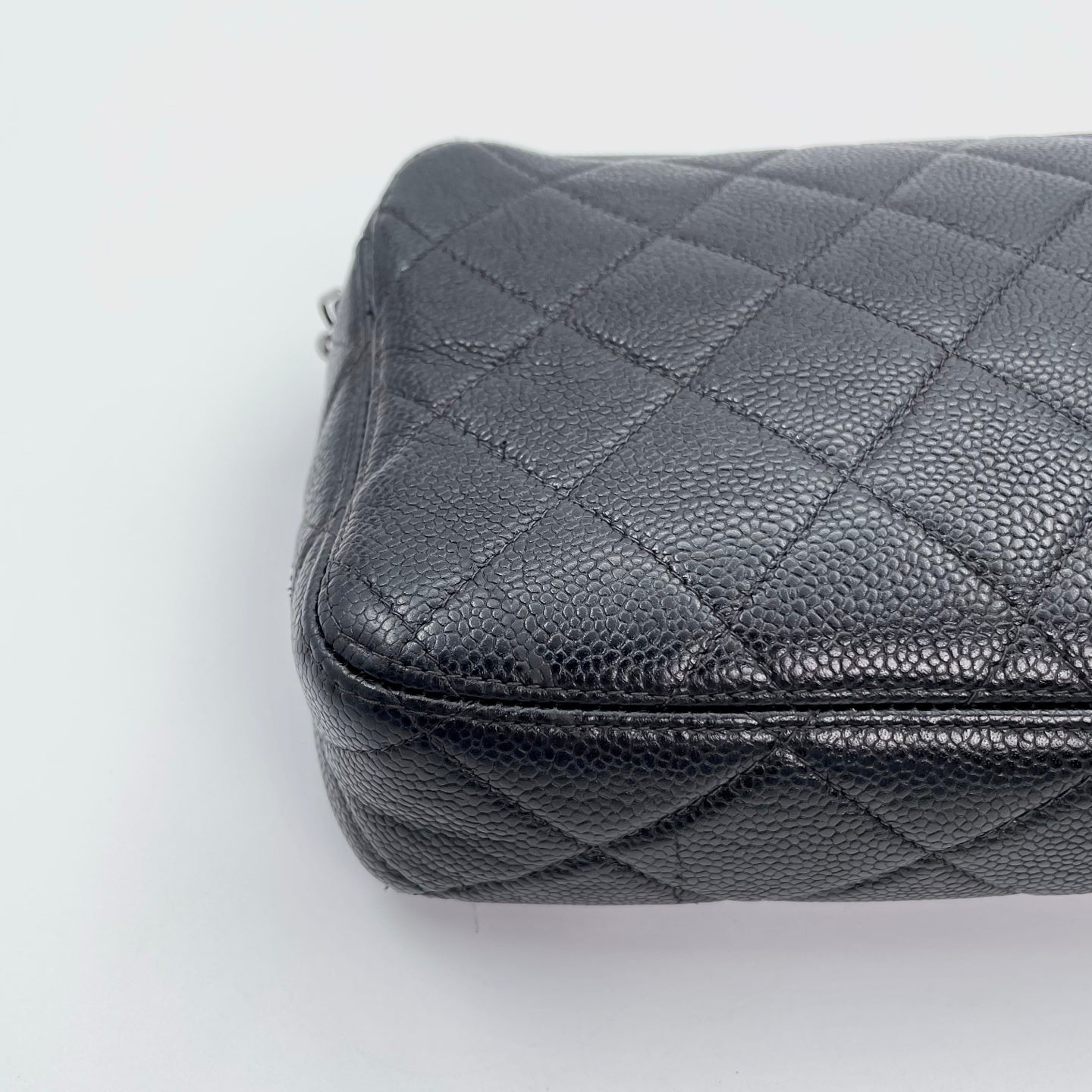 Chanel Black Caviar Leather Chain Shoulder Bag Silver Hardware [Used]