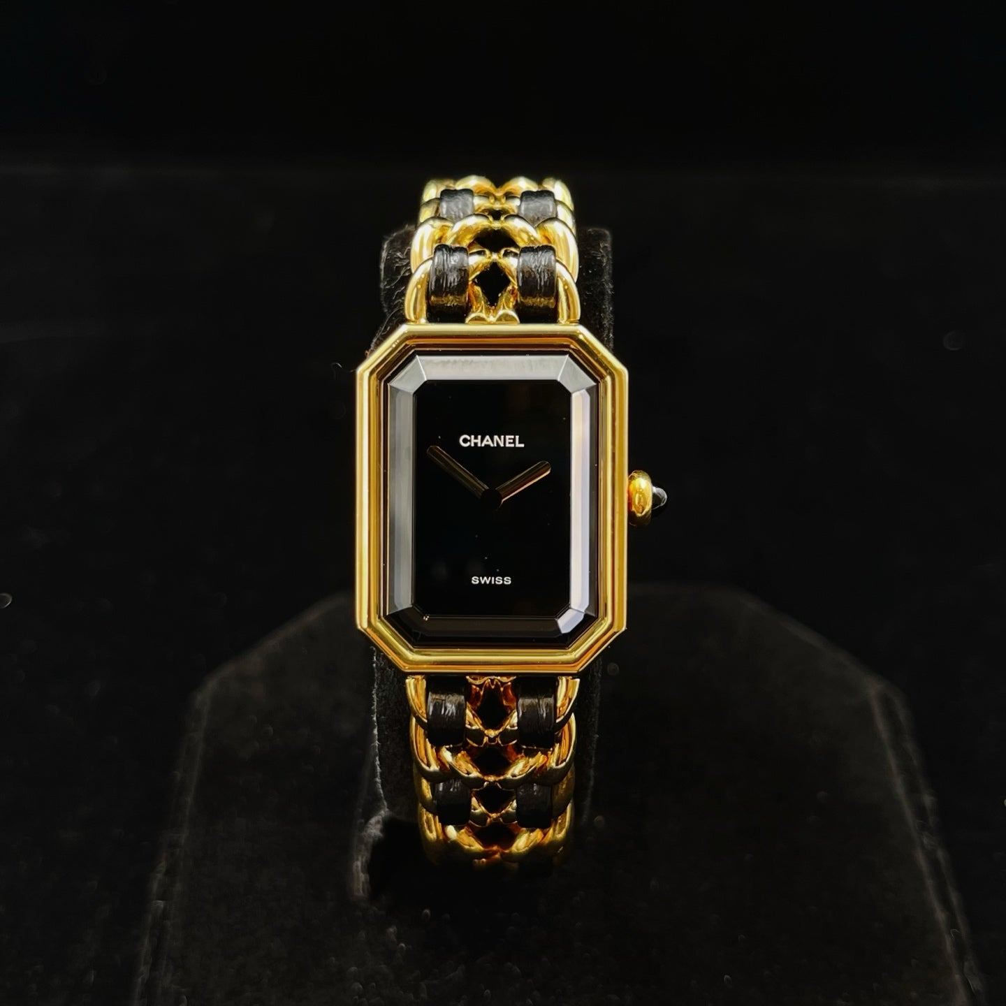 Chanel Première Black Dial Gold Chain Watch M Size [Used]