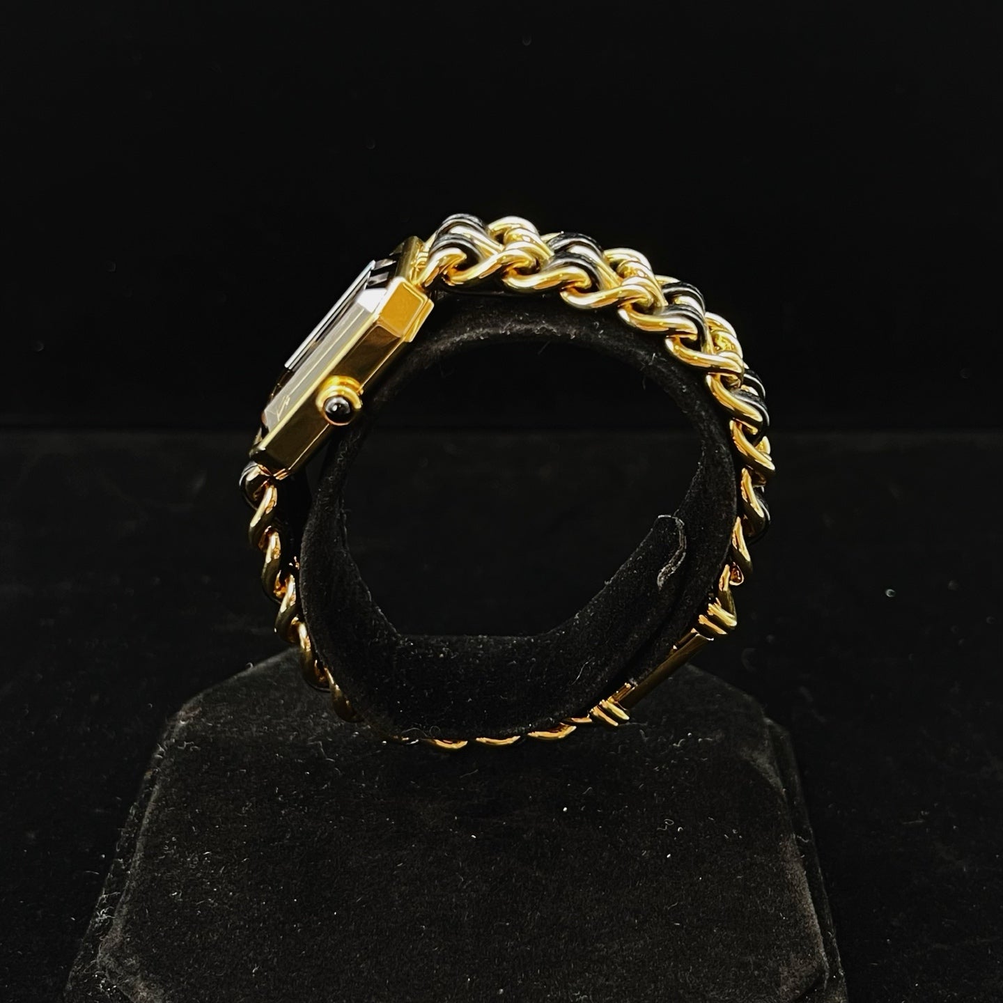 Chanel Première Black Dial Gold Chain Watch M Size [Used]