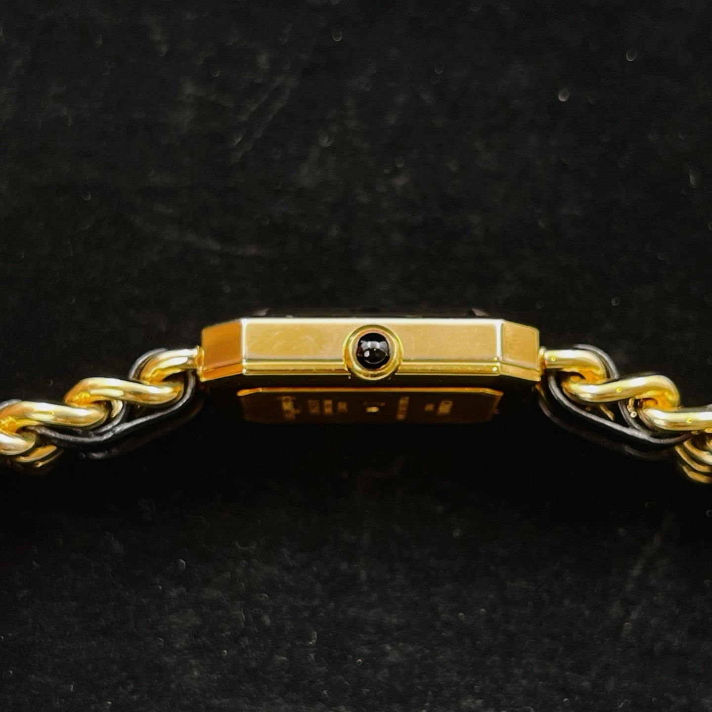 Chanel Première Black Dial Gold Chain Watch M Size [Used]