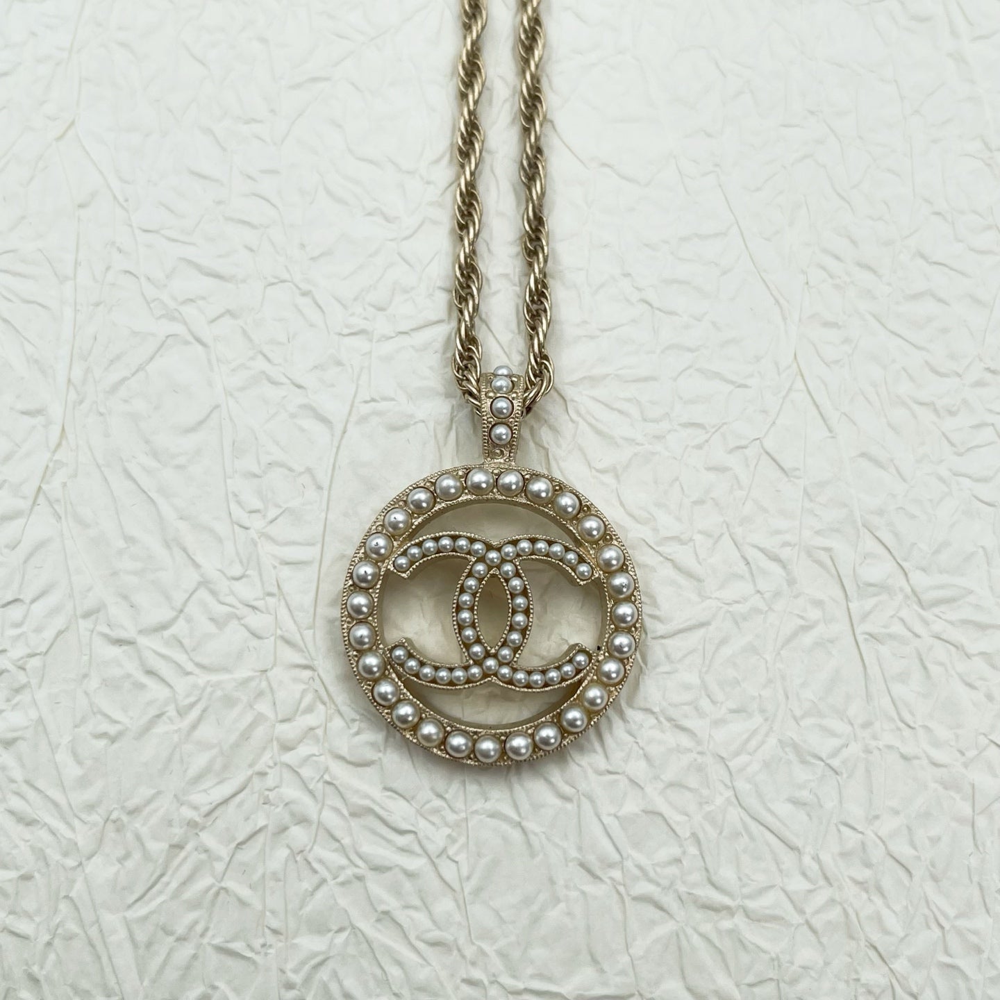 Chanel CC Pearl Pendant Necklace [Used]