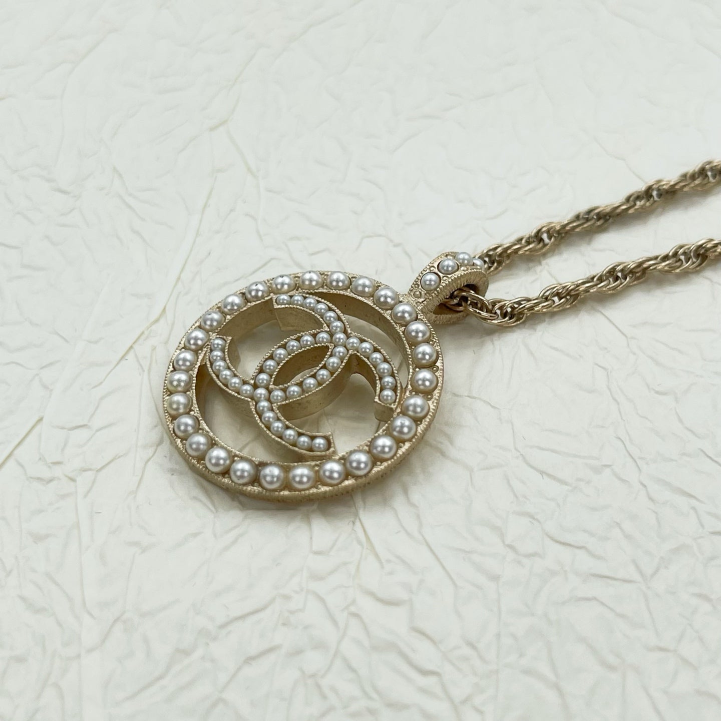 Chanel CC Pearl Pendant Necklace [Used]