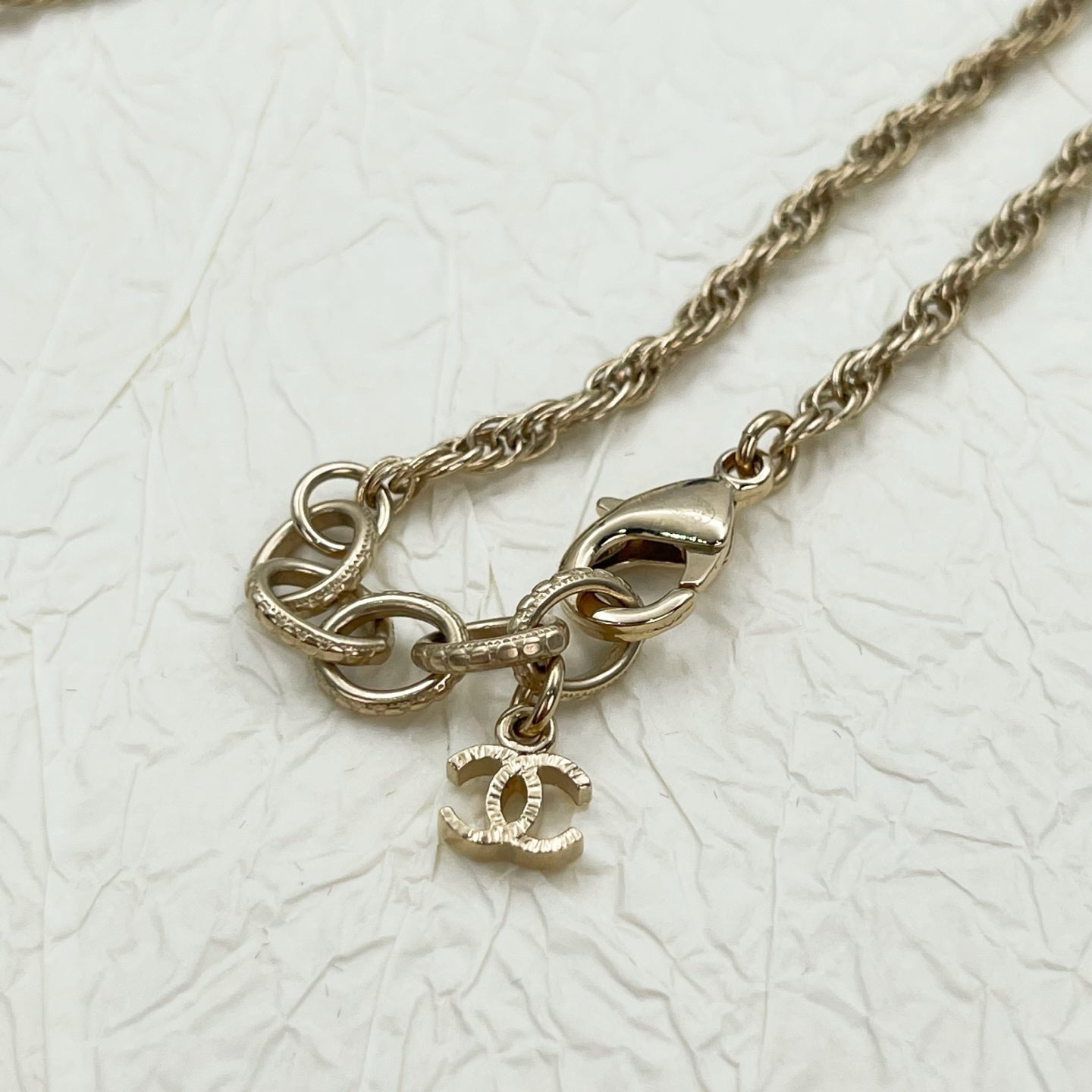 Chanel CC Pearl Pendant Necklace [Used]