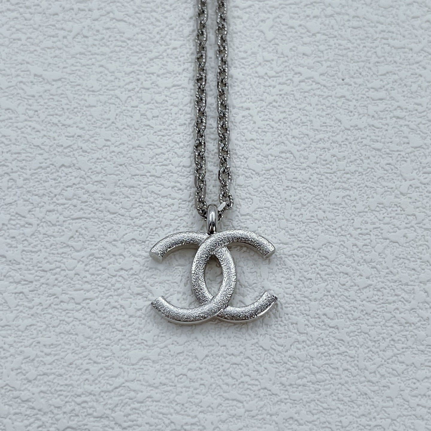 Chanel Black Silver Rhinestone CC Necklace [Used]