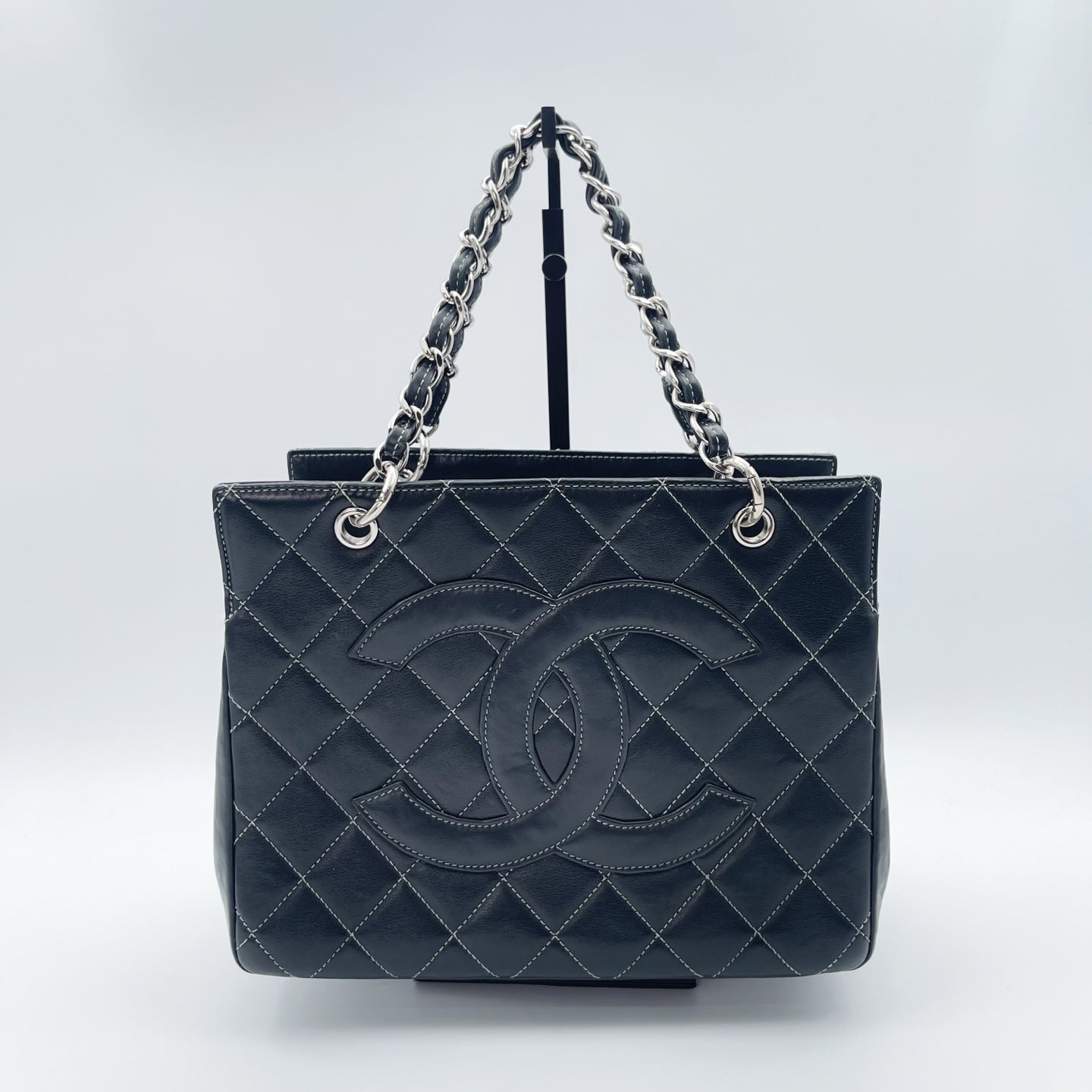 Chanel Black Lambskin Silver Hardware Quilted Shoulder Tote Bag [Used]