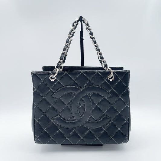 Chanel Black Lambskin Silver Hardware Quilted Shoulder Tote Bag [Used]