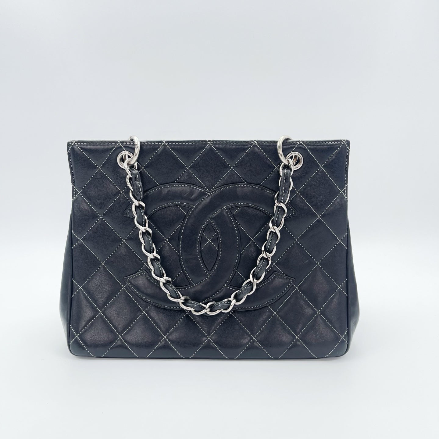 Chanel Black Lambskin Silver Hardware Quilted Shoulder Tote Bag [Used]