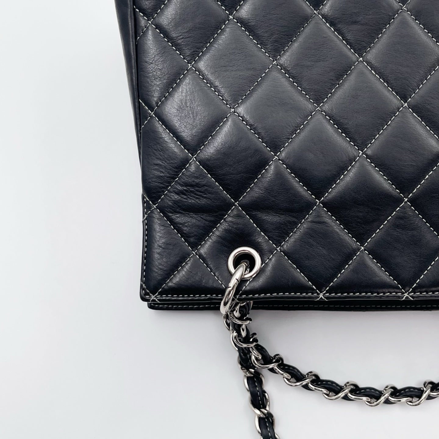 Chanel Black Lambskin Silver Hardware Quilted Shoulder Tote Bag [Used]