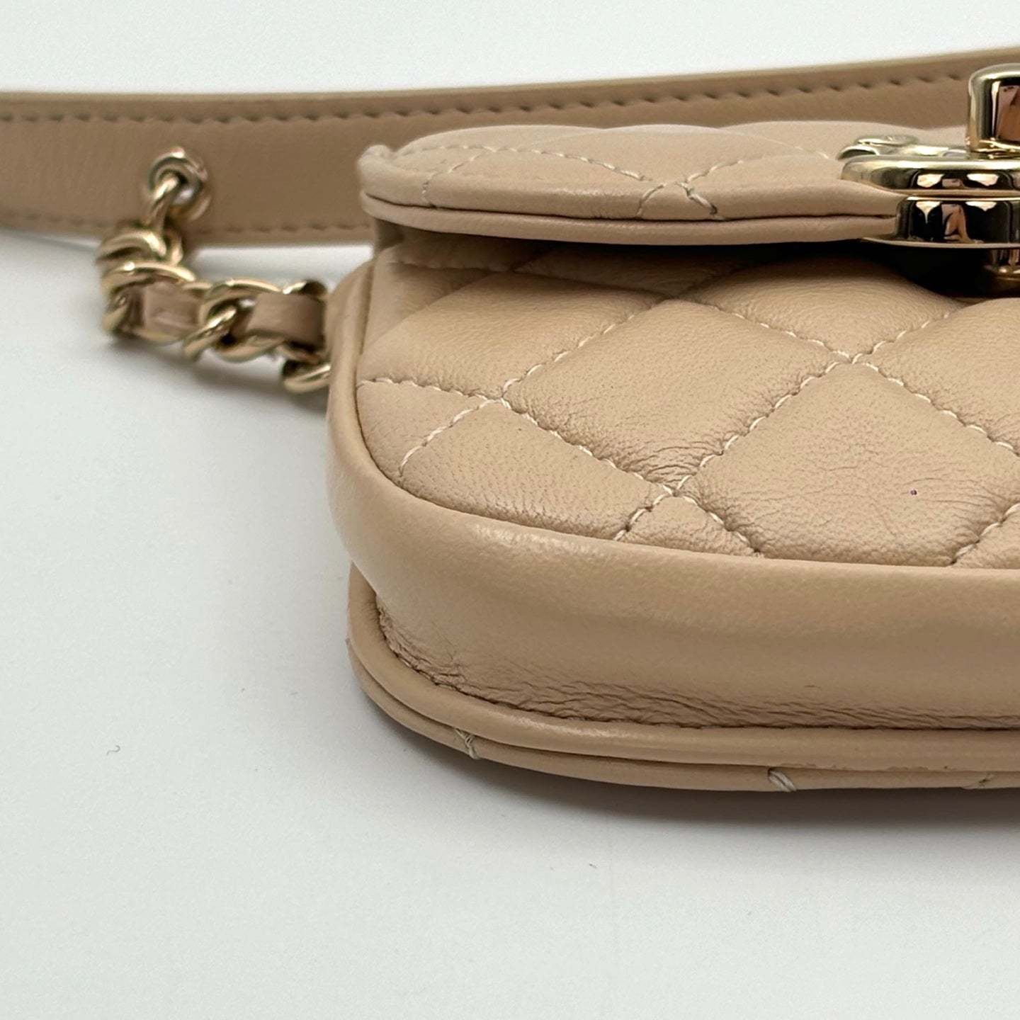 Chanel Beige Lambskin Quilted Waist Bag With Coin Purse [Used]