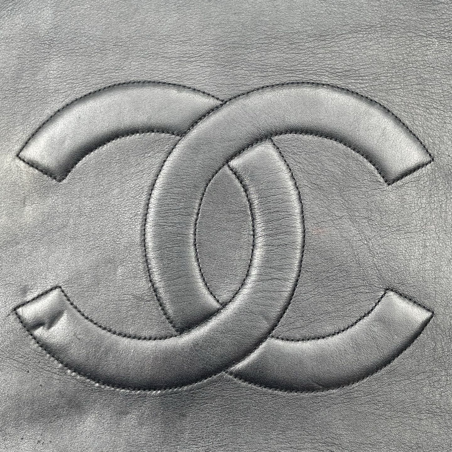 Chanel Black CC Embossed Caviar Gold Hardware Tote Bag [Used]