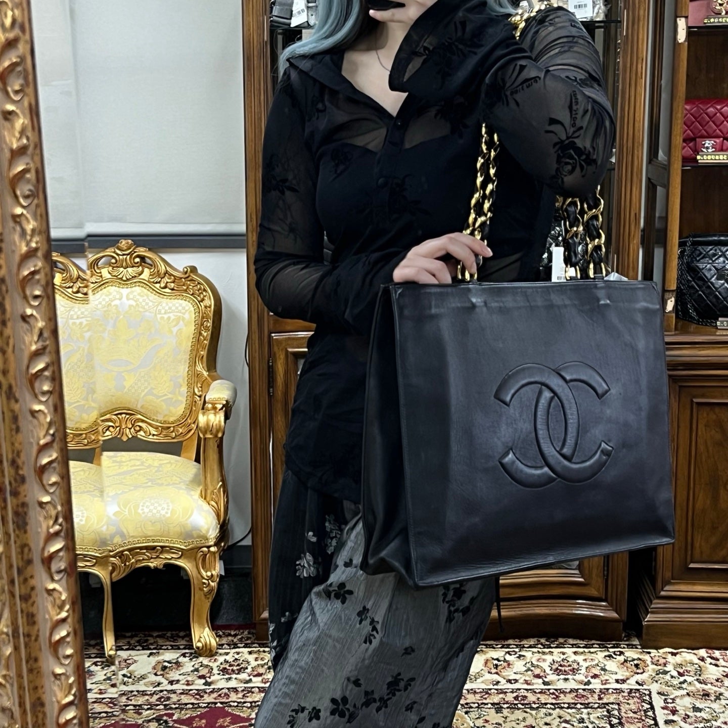 Chanel Black CC Embossed Caviar Gold Hardware Tote Bag [Used]