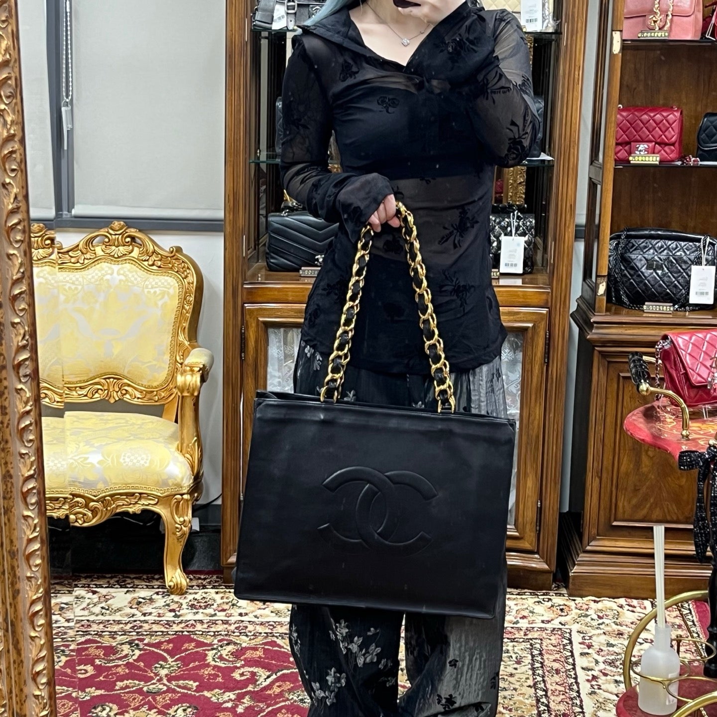Chanel Black CC Embossed Caviar Gold Hardware Tote Bag [Used]