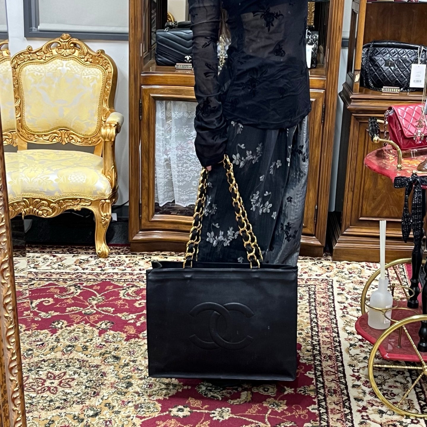 Chanel Black CC Embossed Caviar Gold Hardware Tote Bag [Used]