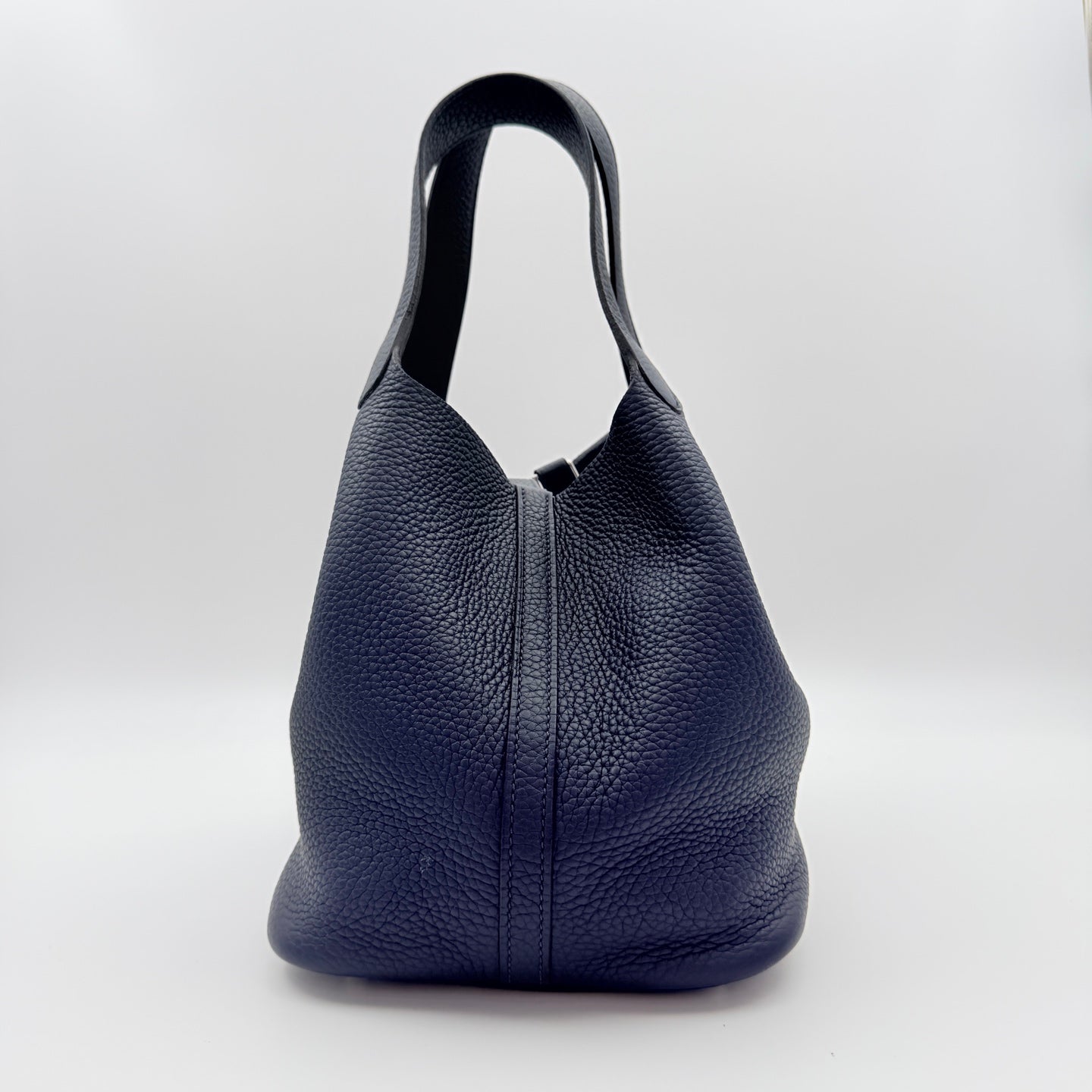 Hermès Picotin 22 in Bleu Nuit Clemence Leather [Used]