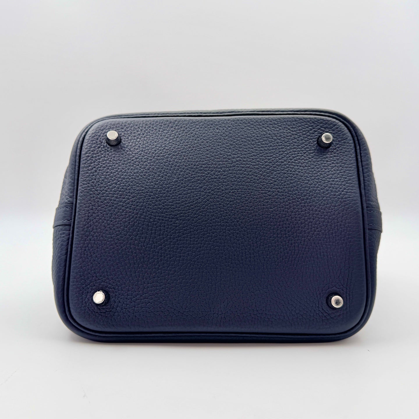 Hermès Picotin 22 in Bleu Nuit Clemence Leather [Used]