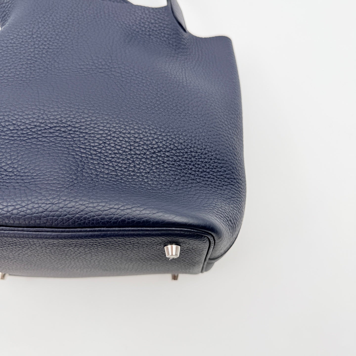 Hermès Picotin 22 in Bleu Nuit Clemence Leather [Used]