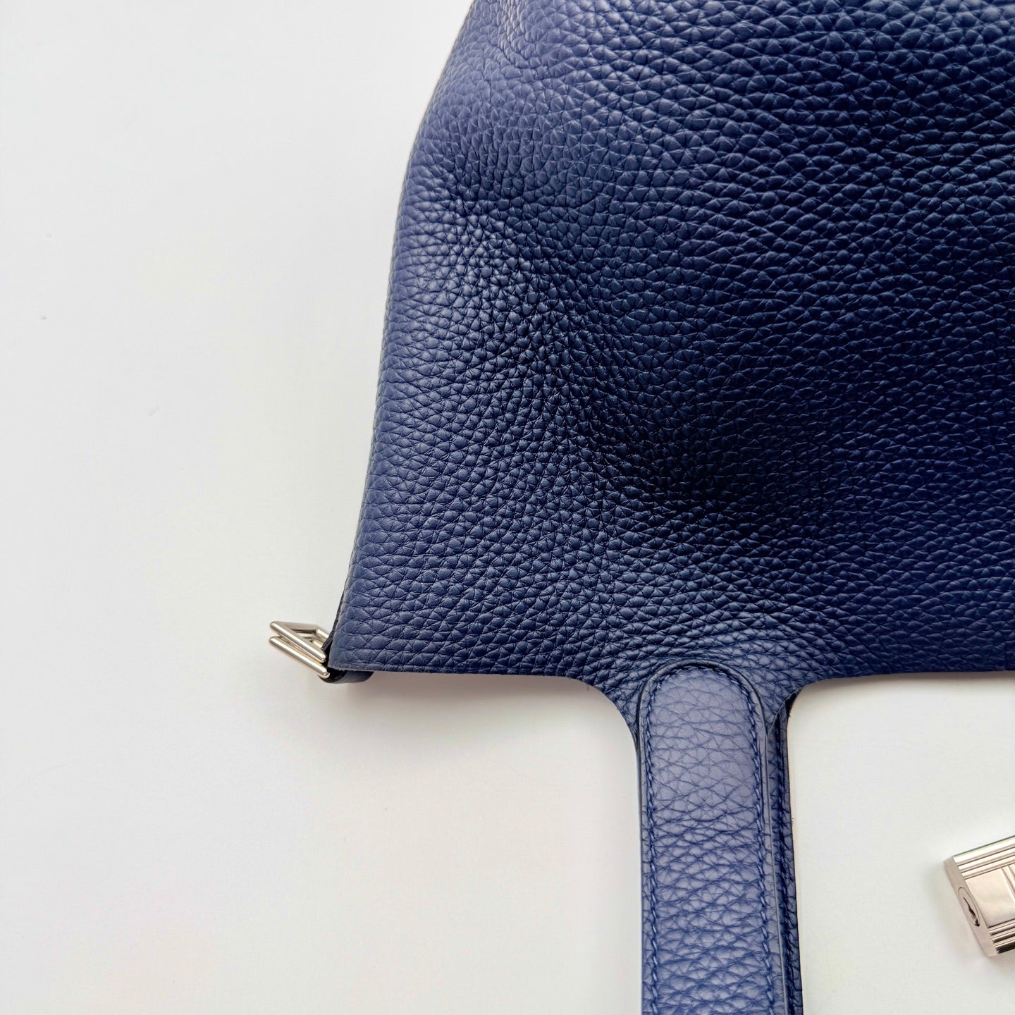 Hermès Picotin 22 in Bleu Nuit Clemence Leather [Used]