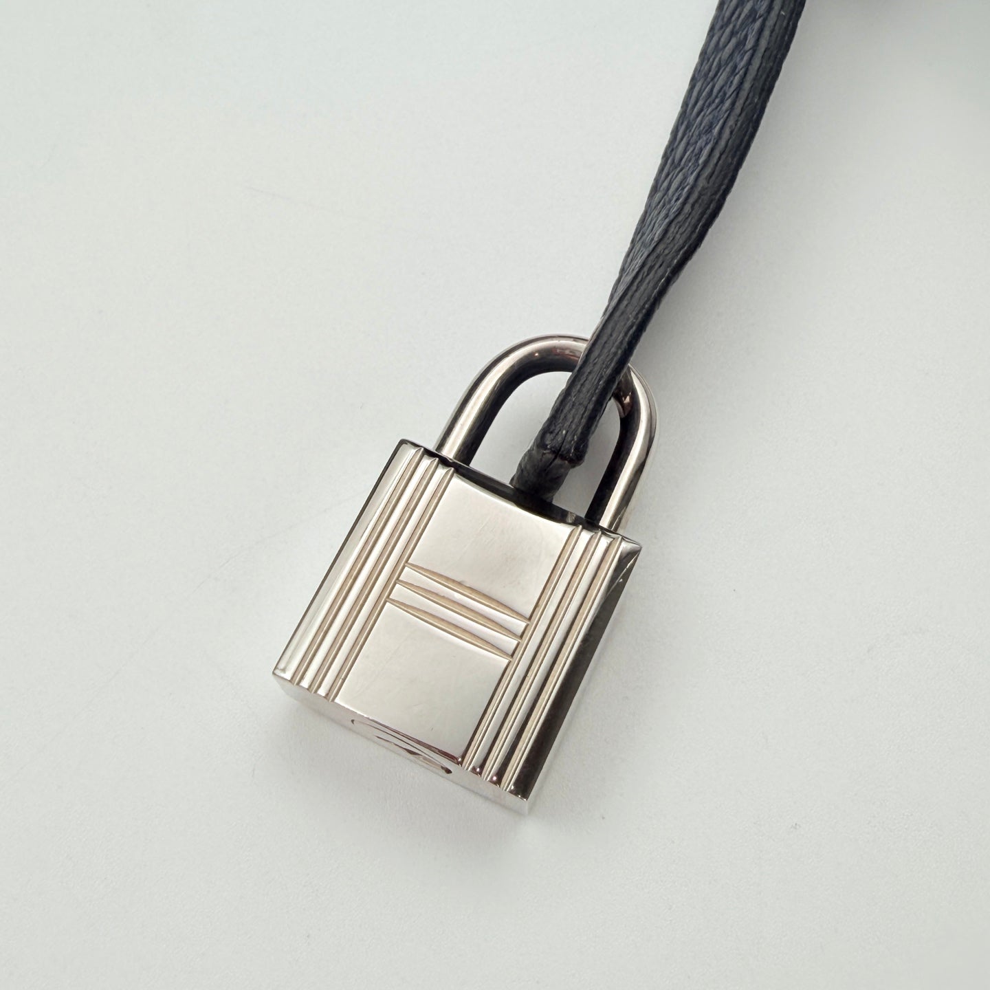 Hermès Picotin 22 in Bleu Nuit Clemence Leather [Used]