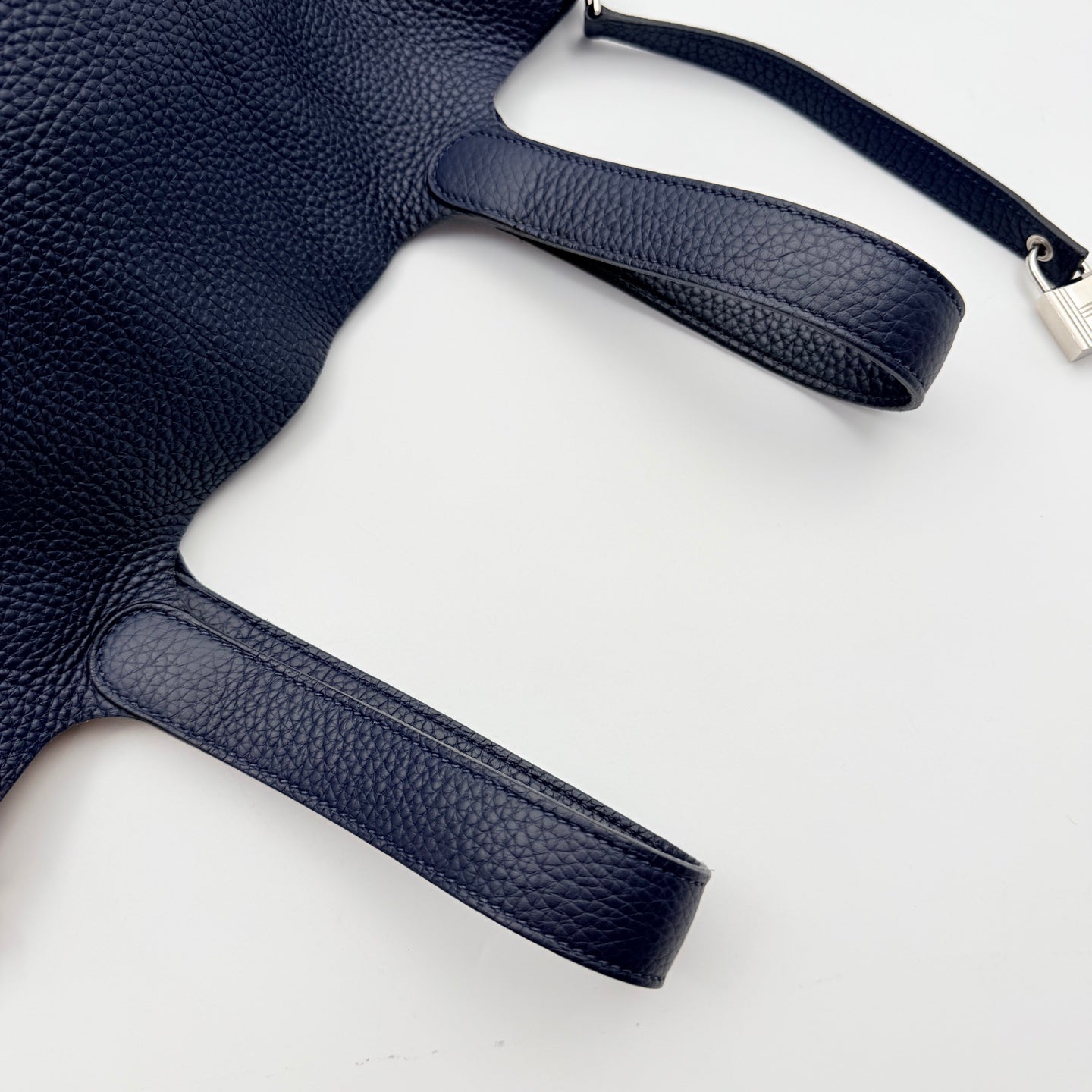 Hermès Picotin 22 in Bleu Nuit Clemence Leather [Used]