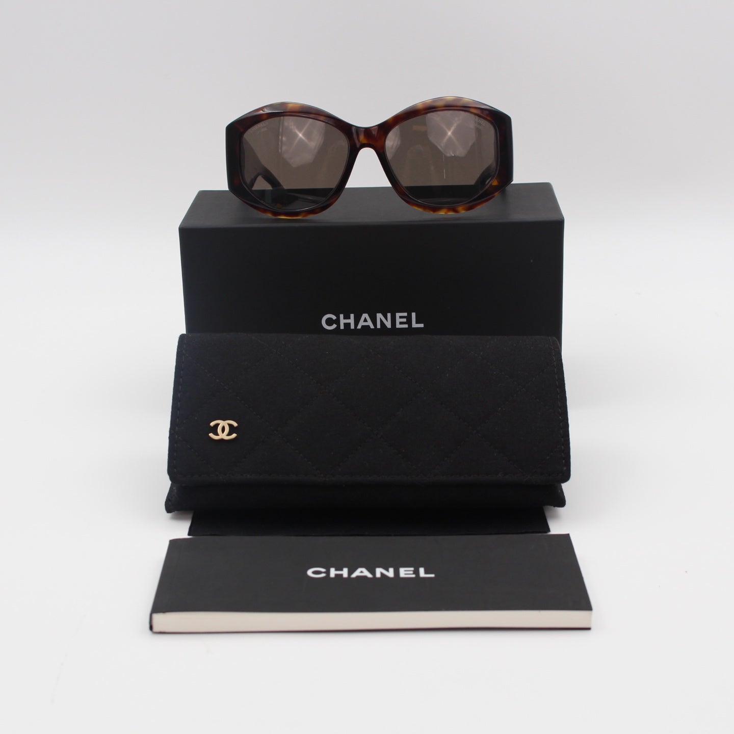 Chanel Tortoiseshell Wide Frame Quilted CC Sunglasses Gold Hardware [Used]