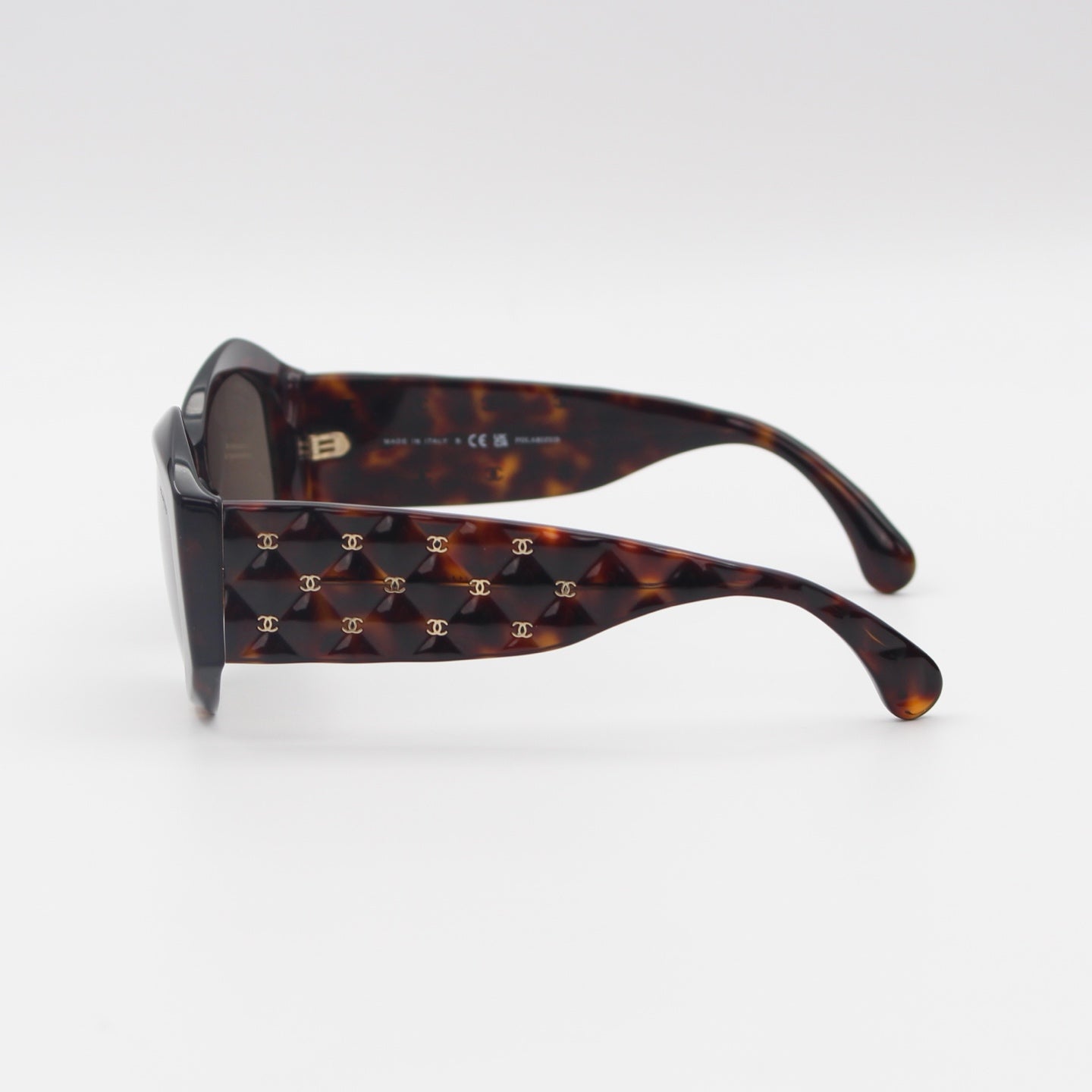 Chanel Tortoiseshell Wide Frame Quilted CC Sunglasses Gold Hardware [Used]