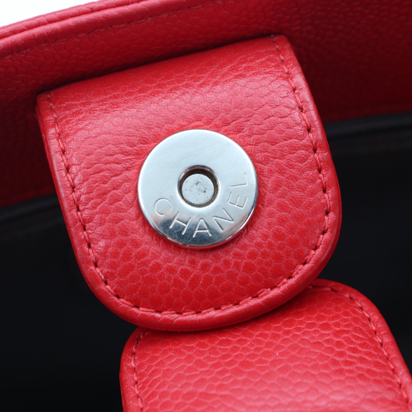 Chanel Red Petite Shopping Tote Bag [Used]