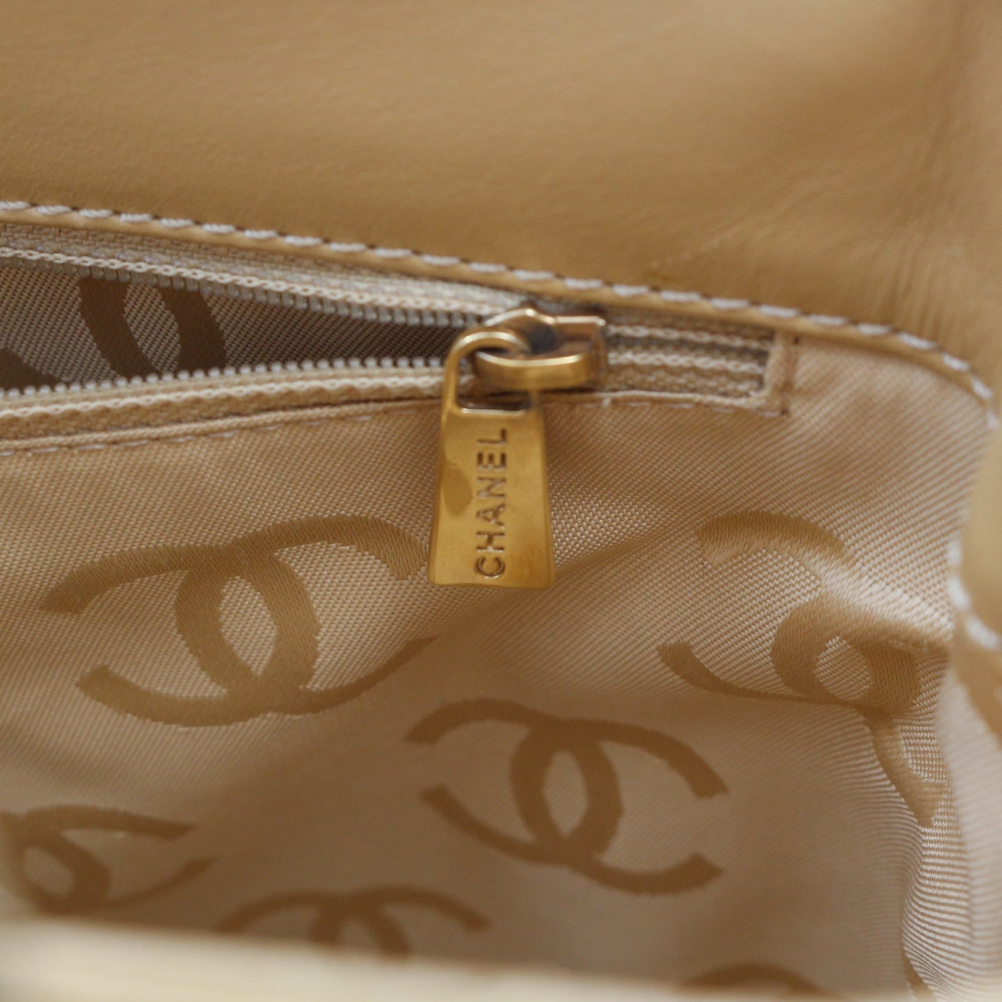 Chanel Beige Wild Stitch Tote Bag [Used]