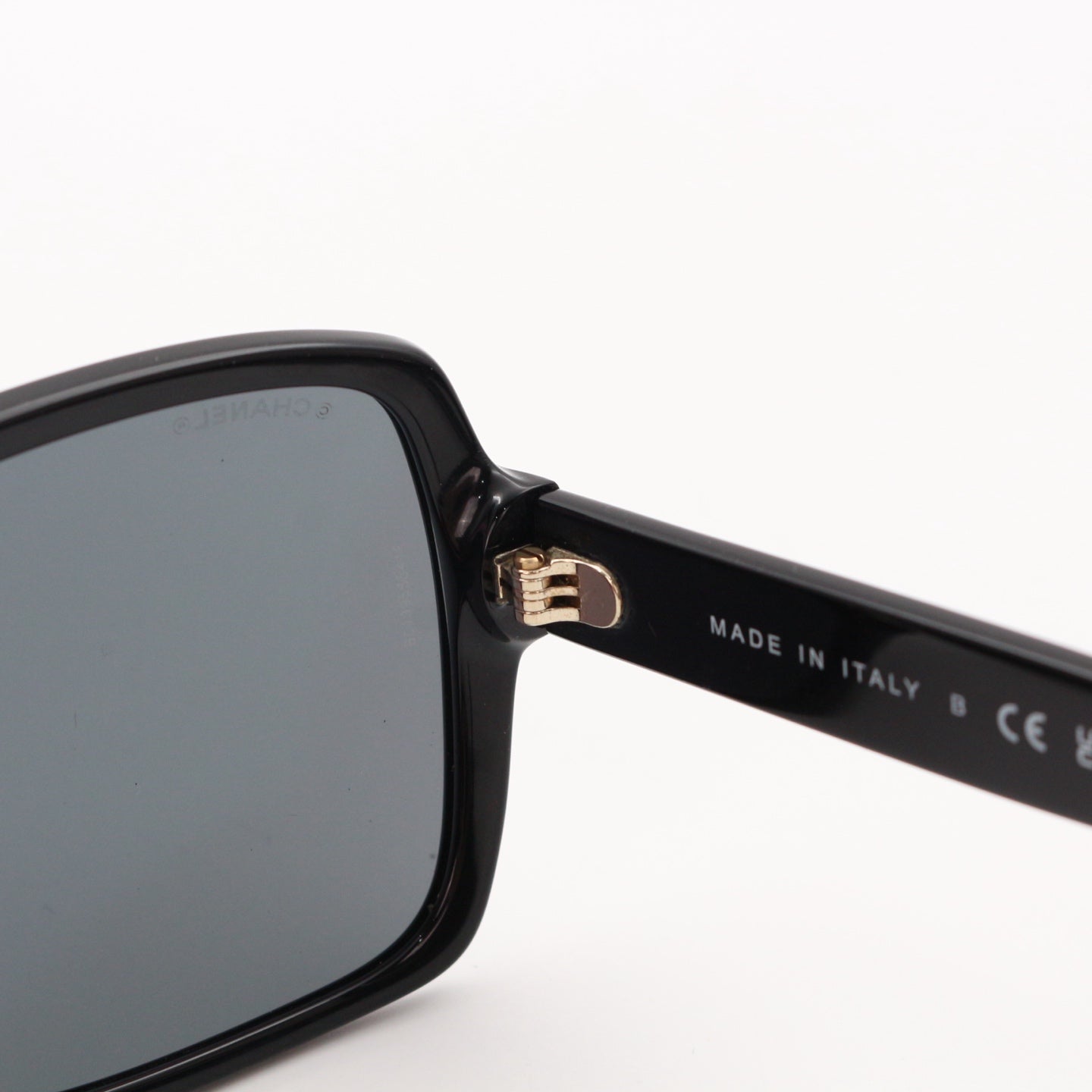 CHANEL Black Gold Logo Square Frame Sunglasses [Used]
