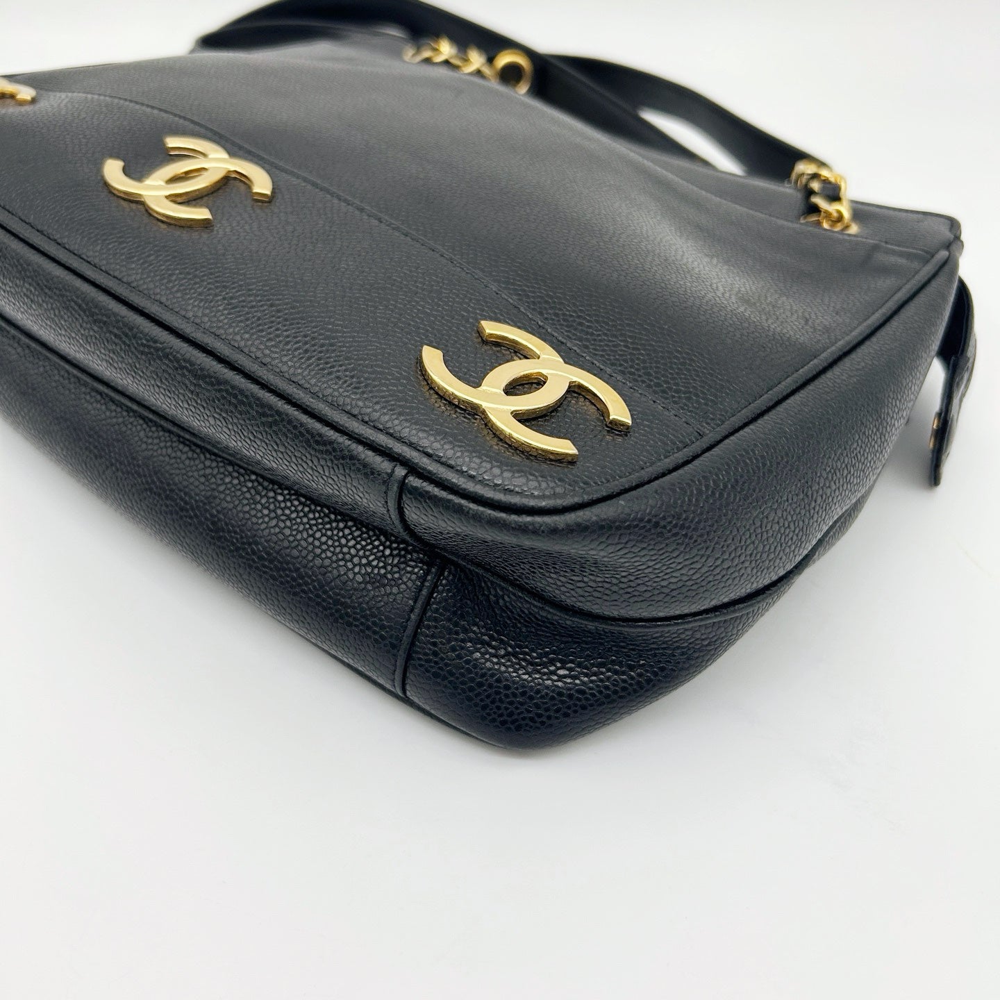 Chanel Caviar Leather Gold Ball Shoulder Tote Bag [Used]