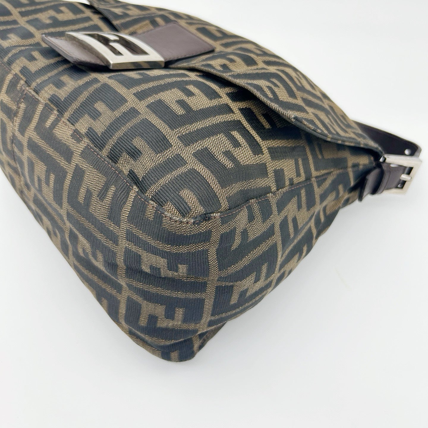 Fendi Brown Zucca Baguette Shoulder Bag [Used]