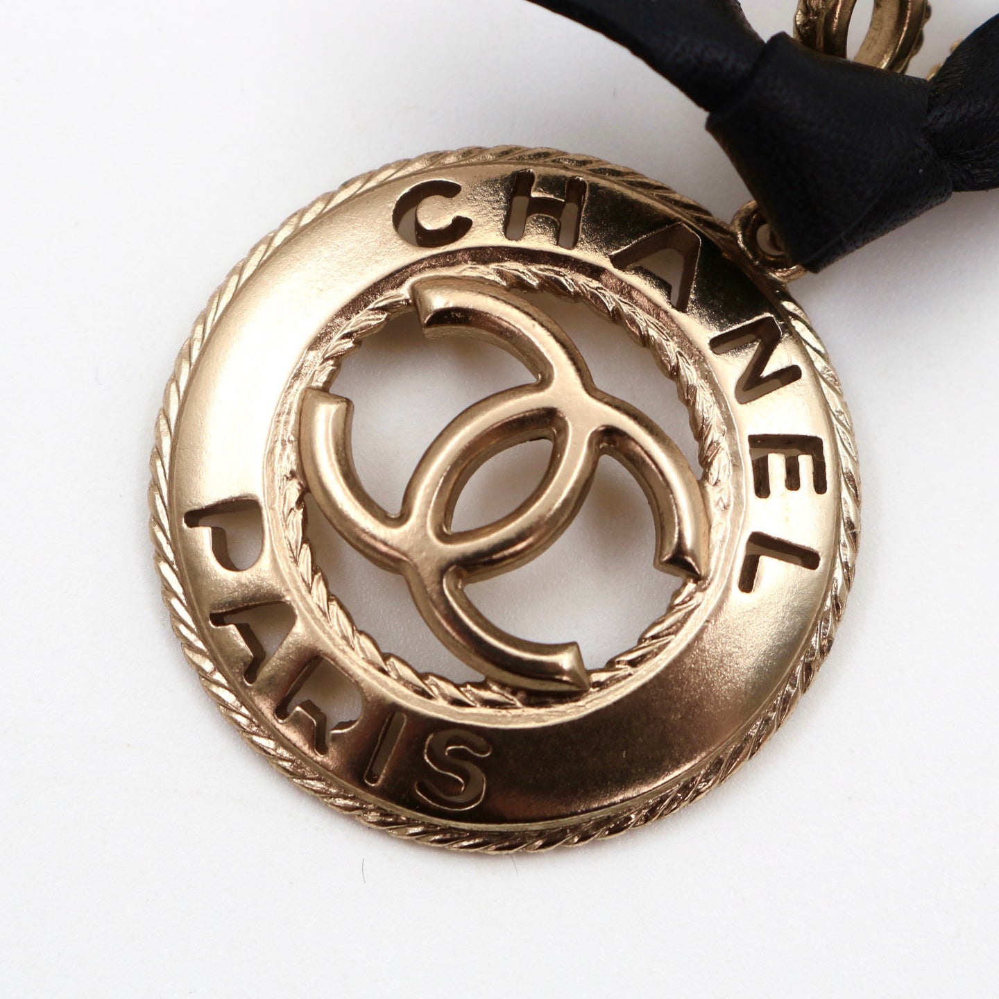CHANEL CC Paris Medallion Bow Drop Earrings A18B [Used]