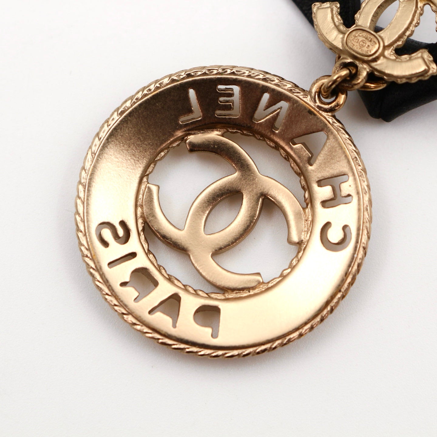 CHANEL CC Paris Medallion Bow Drop Earrings A18B [Used]