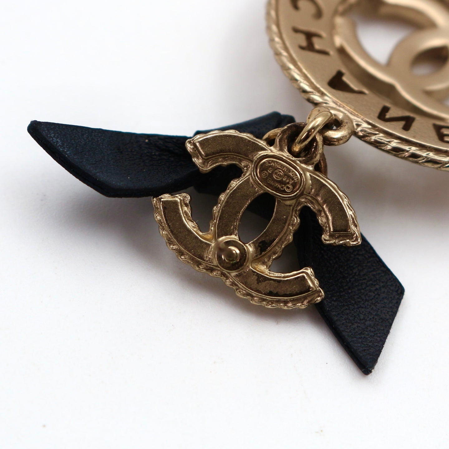 CHANEL CC Paris Medallion Bow Drop Earrings A18B [Used]